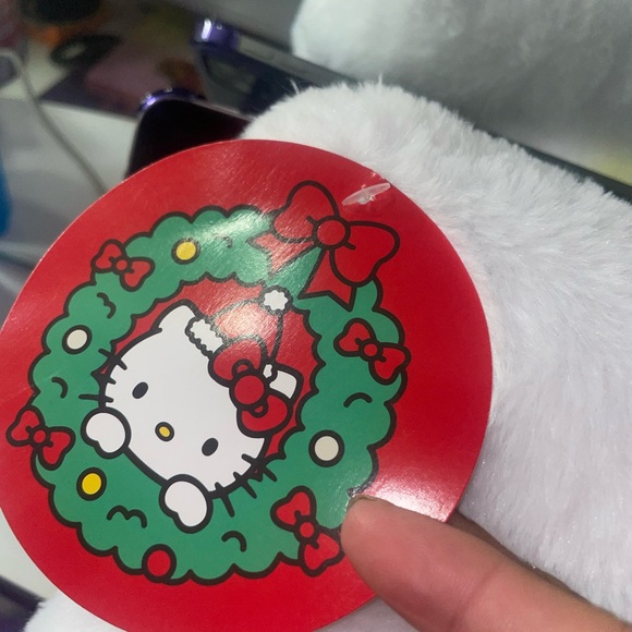 Sanrio Hello Kitty Pillow Christmas 🎄 - Picture 4 of 4